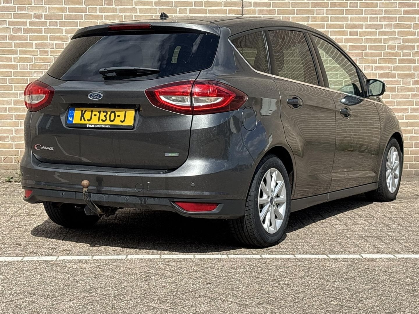 Ford C-Max 1.0 Titanium | Climate | Trekhaak | PDC | Cruise, Auto's, Ford, Monovolume, Start-stop-systeem, Bedrijf, Handgeschakeld
