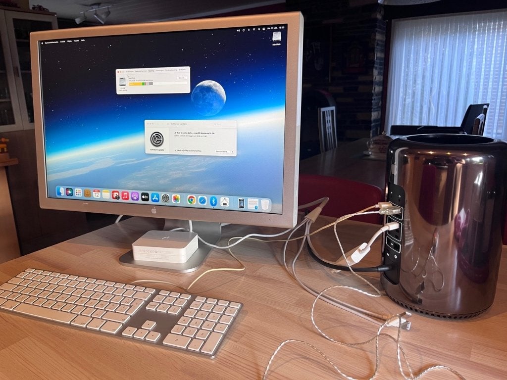 Apple Mac Pro Late 2013 + Apple Cinema HD 23", Computers en Software, Ophalen, SSD, 23", Mac Pro