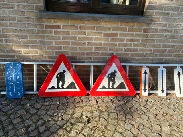 verkeersborden, Ophalen, Gebruikt