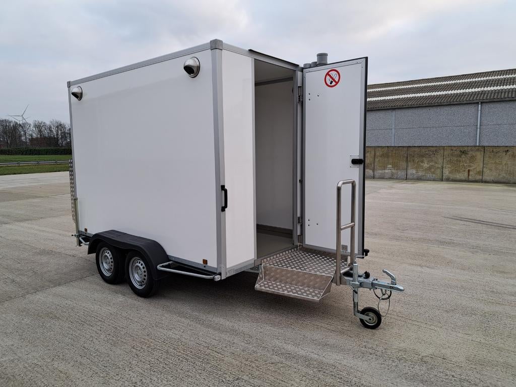 Wc wagen te huur, Enlèvement