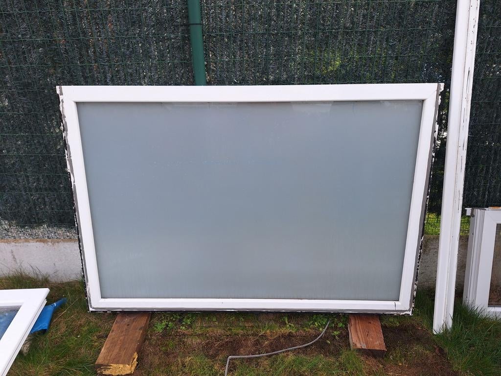 Fenêtre fixe en PVC blanc laiteux 104 x 155 cm, Double vitrage, Fenêtre de façade ou Vitre, Enlèvement, Utilisé