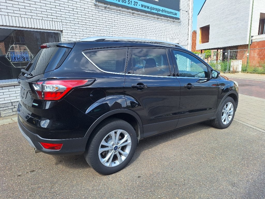 FORD KUGA, Autos, Achat, Entreprise, Boîte manuelle, Noir
