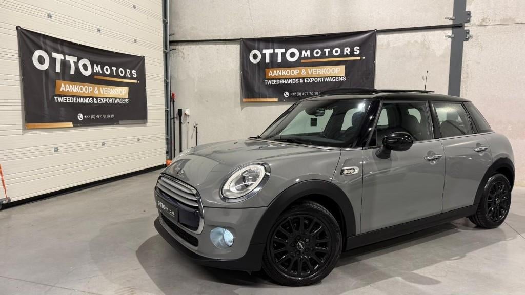Mini Cooper | Berline | Pepper Uitvoering | Panorama | Xenon, Testrit aan huis, Leder en Stof, Cooper, Zilver of Grijs