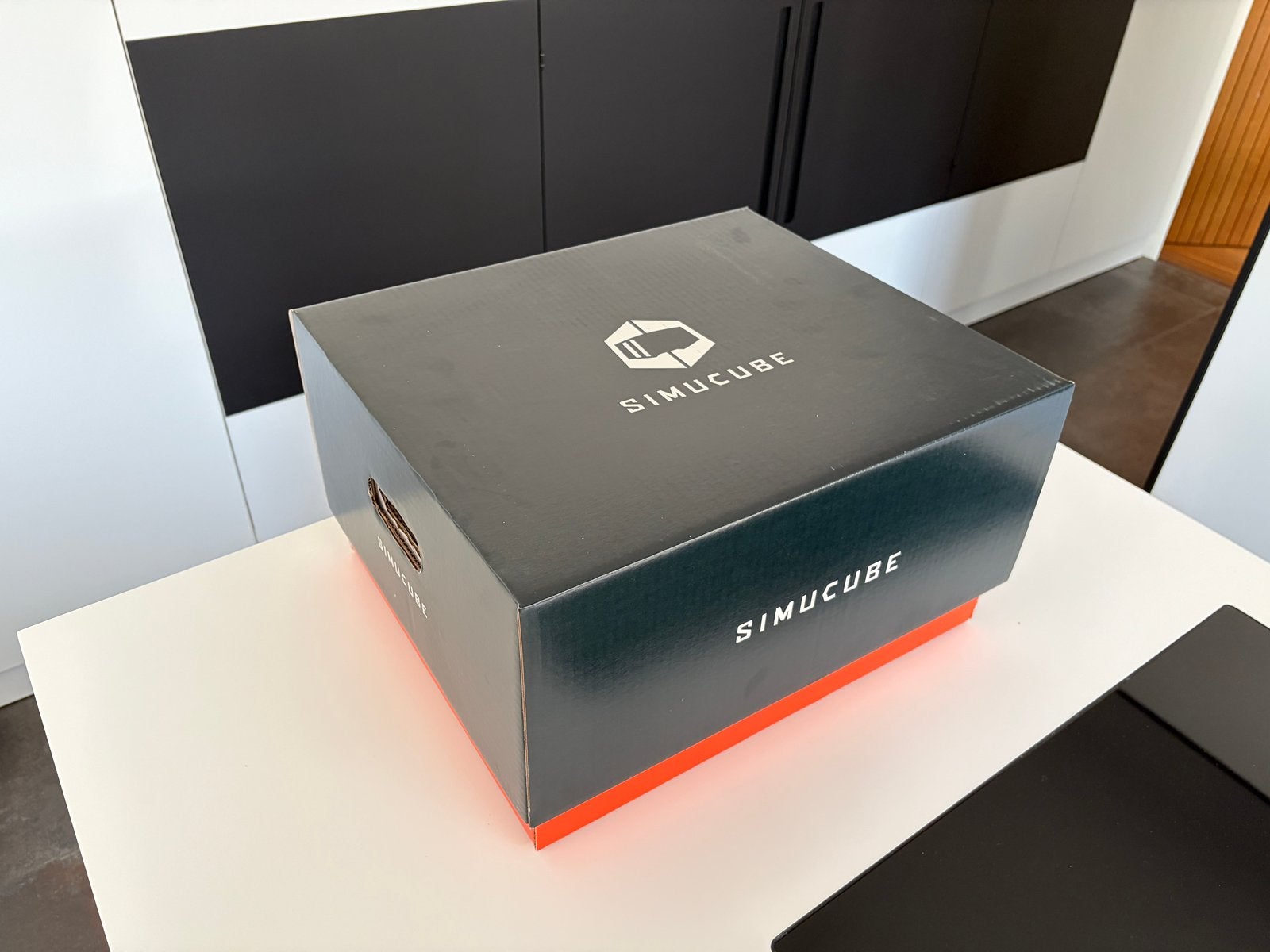Simucube 2 Pro - Neuf, jamais utilisé, Enlèvement ou Envoi, Neuf