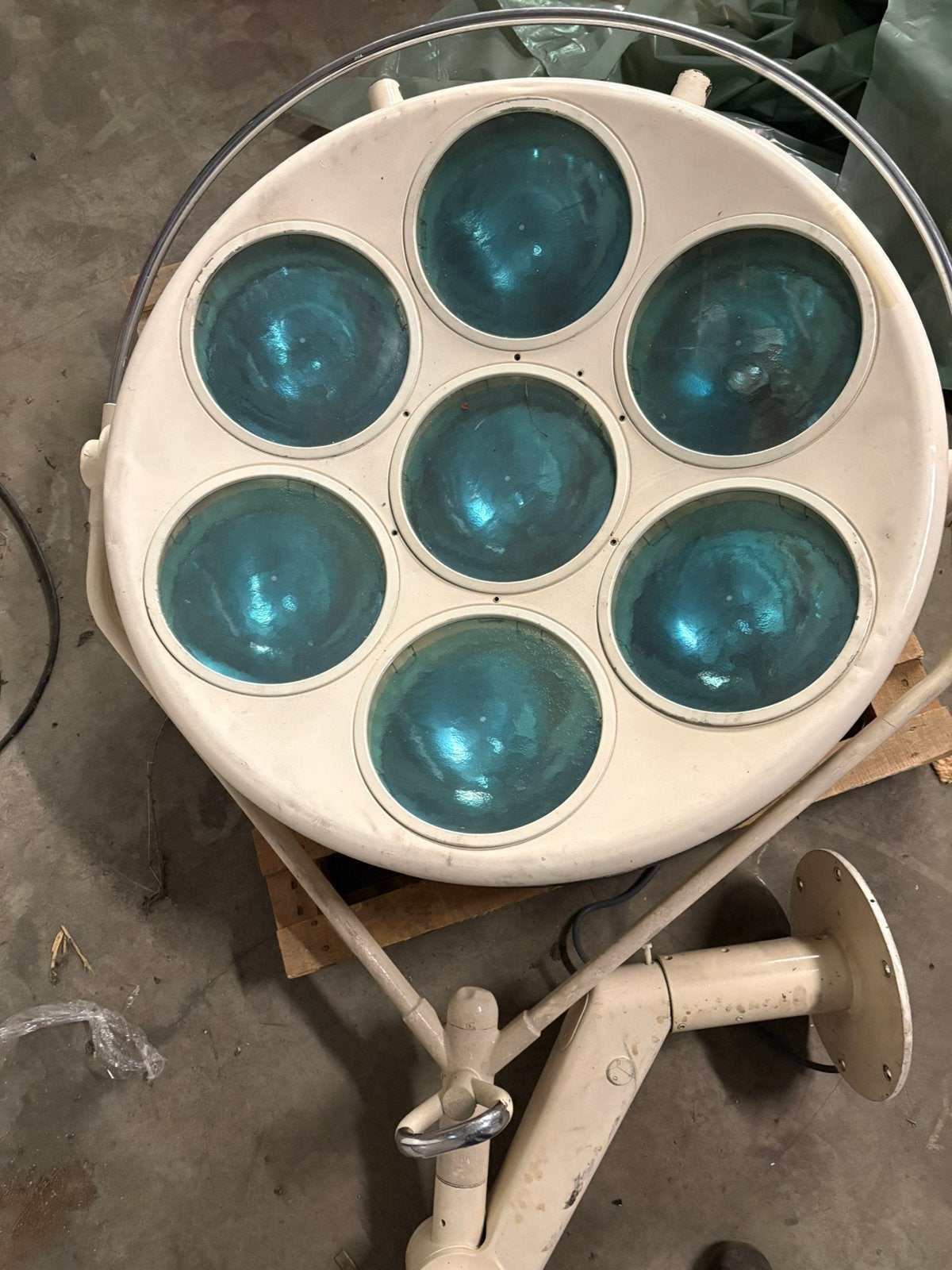 Lampe de fonctionnement Hanau, Enlèvement