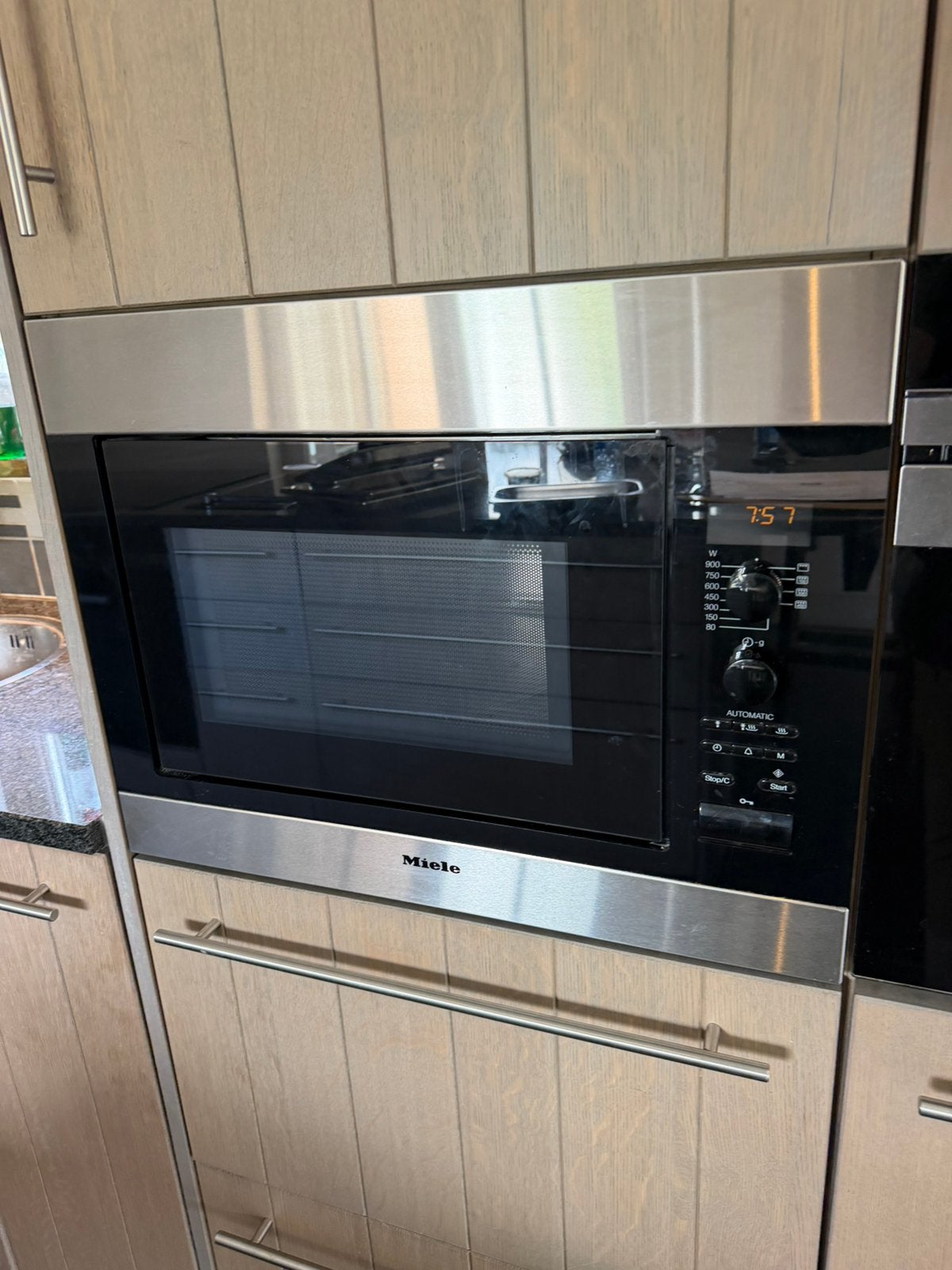 MIELE INBOUWMICROGOLFOVEN, Elektronische apparatuur, Ophalen, Zo goed als nieuw, Microgolfoven, Draaiplateau