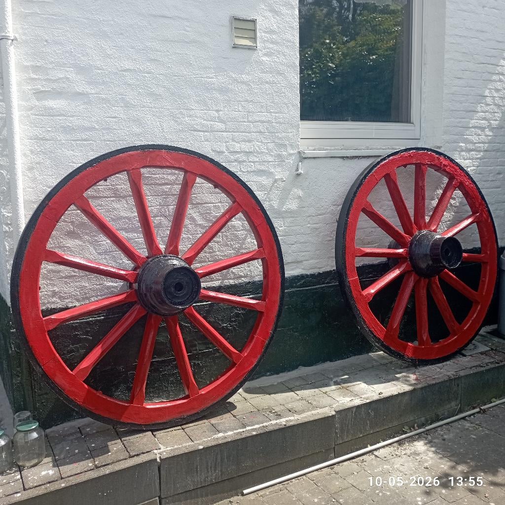 twee echte karrewielen , doormeter 140cm, Enlèvement, Utilisé