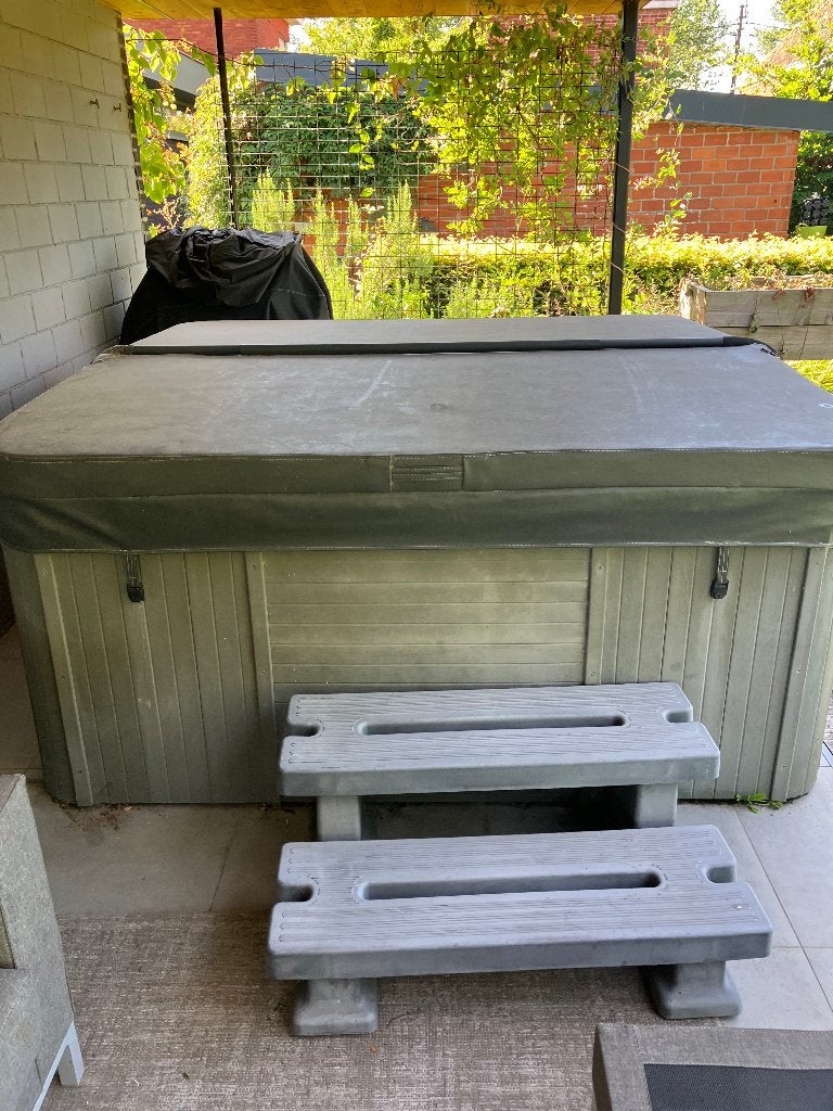 Jacuzzi SunSpa Milano, Tuin en Terras, Bubbelbaden en Hottubs, Gebruikt, Vast, Trap, Ophalen