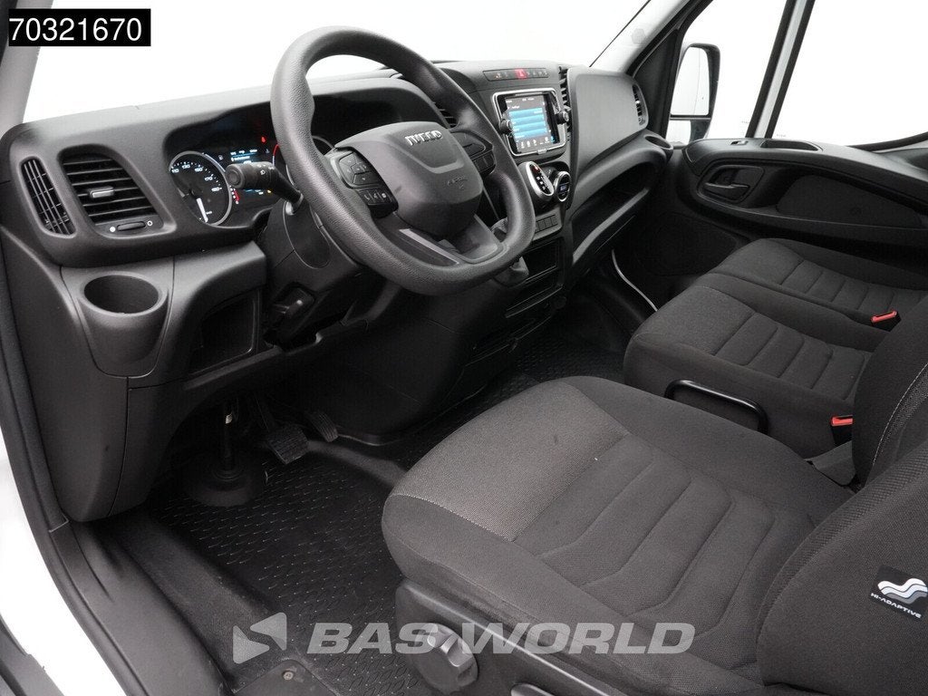 Iveco Daily 35S16 Automaat L3H2 160PK Airco Camera Parkeerse, Auto's, Automaat, Stof, Gebruikt, Euro 6