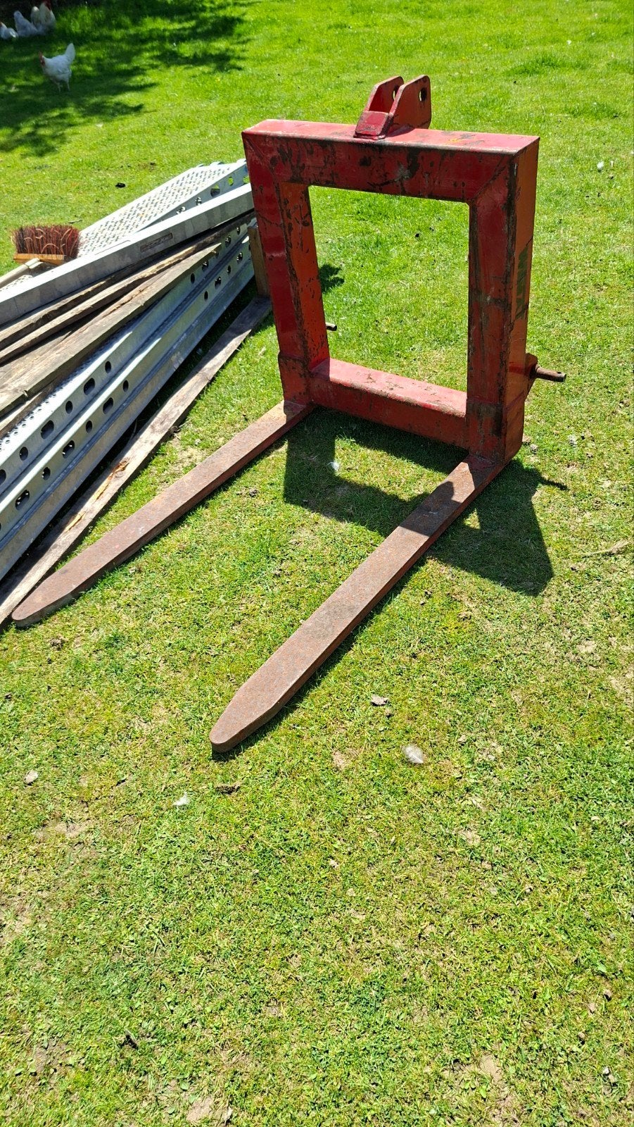 Palletvork tractor, Ophalen