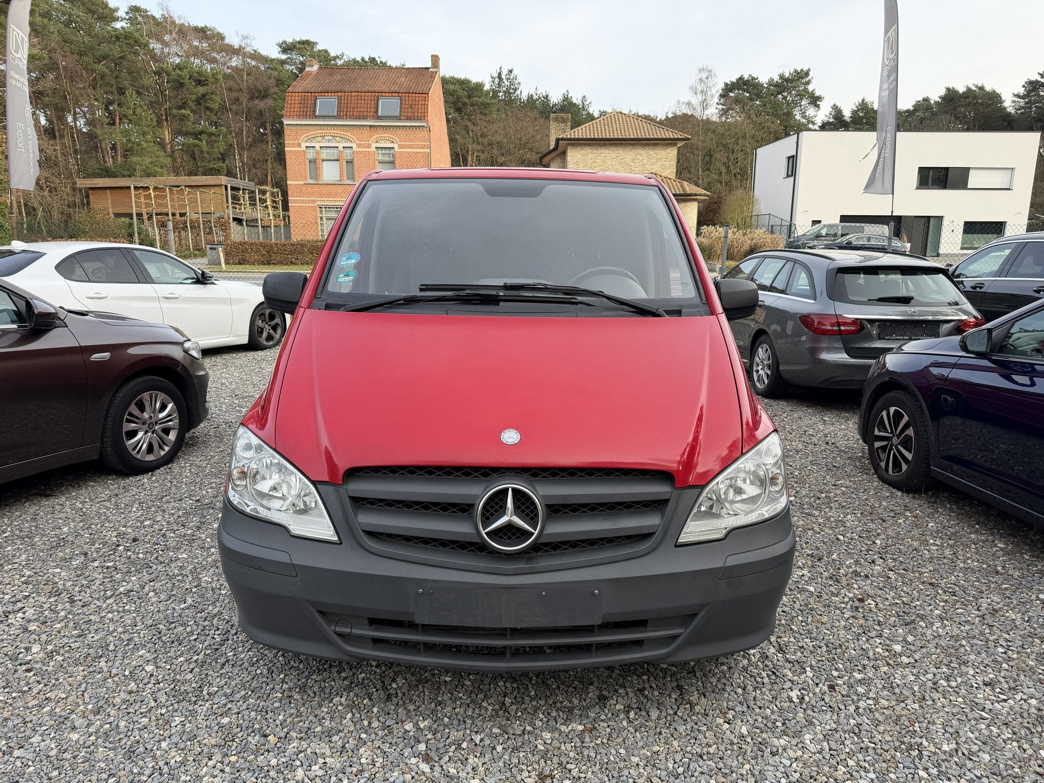Mercedes-Benz Vito 110 2.2D EURO5 '11 + 12M GARANTIE, Autos, Rouge, Euro 5, Achat, 4 portes