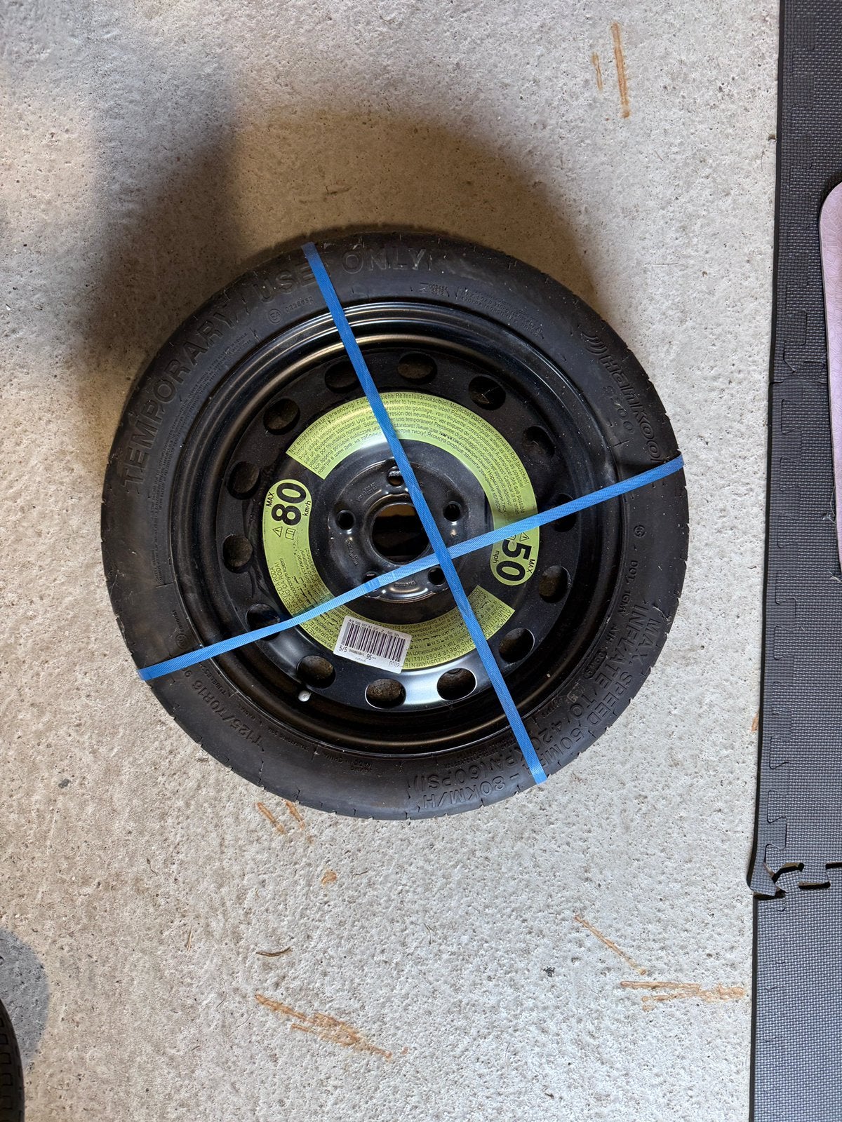 NIEUWE reservewiel + krikset Volkswagen Caddy parts, Auto-onderdelen, Ophalen, 15 inch