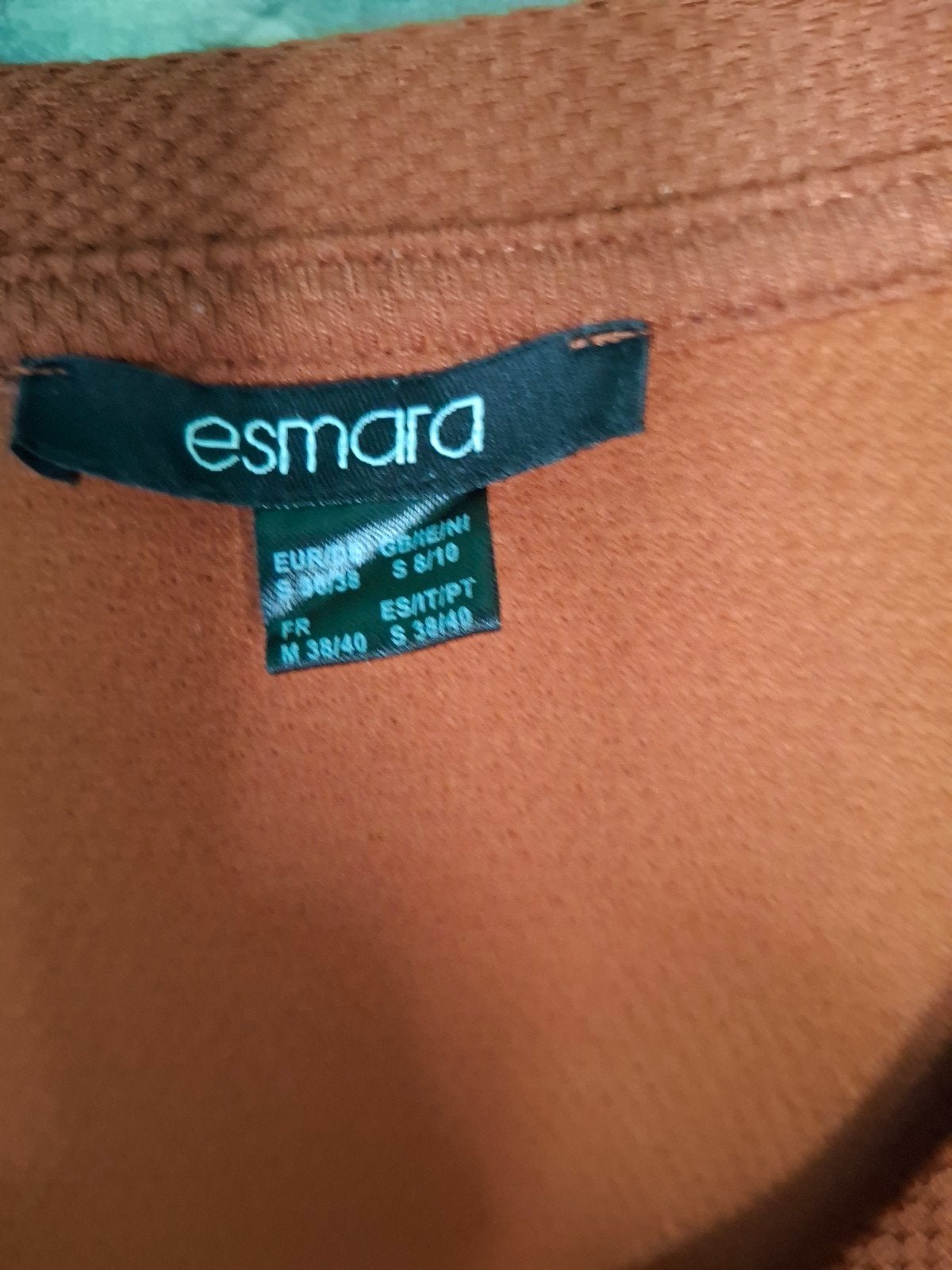 Vêtements pour femmes, Enlèvement