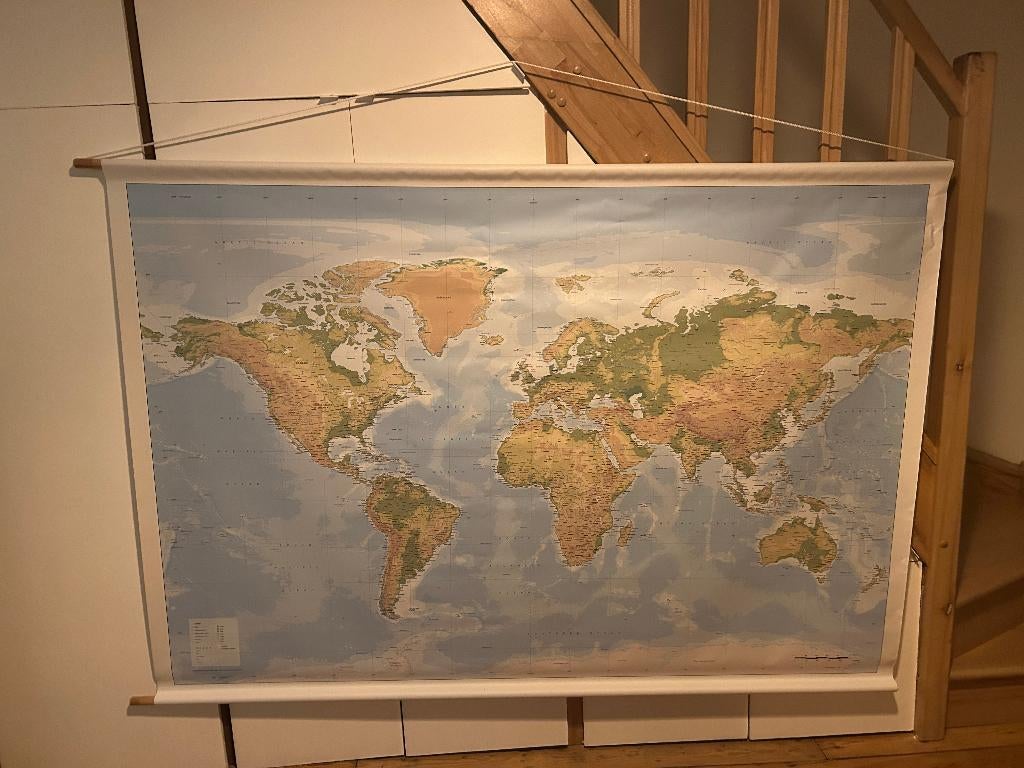 Worldmap (Le monde des cartes), Enlèvement, Comme neuf