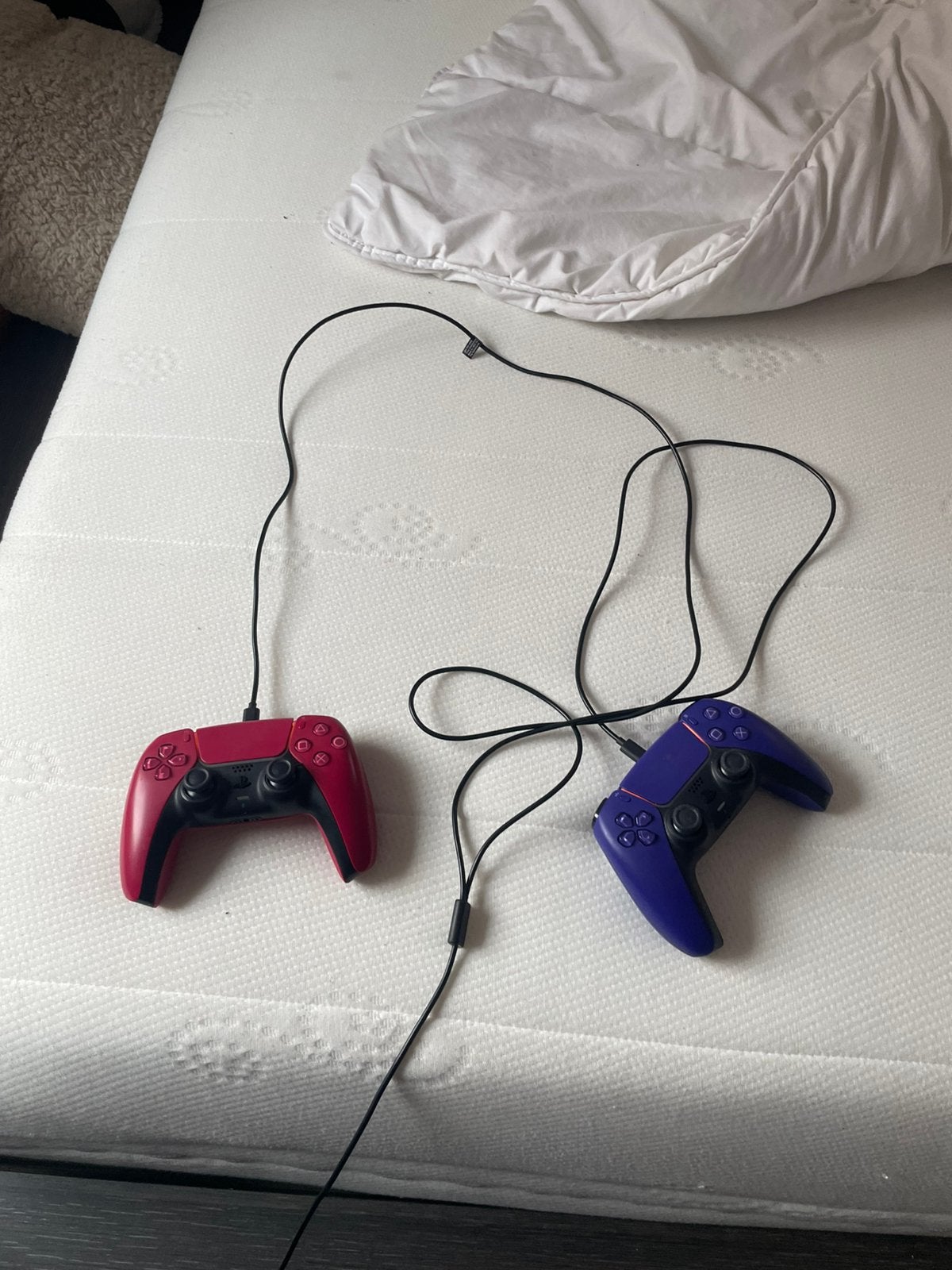 Nouveaux contrôleurs à double chargeur, Sans fil, PlayStation 5, Comme neuf, Enlèvement