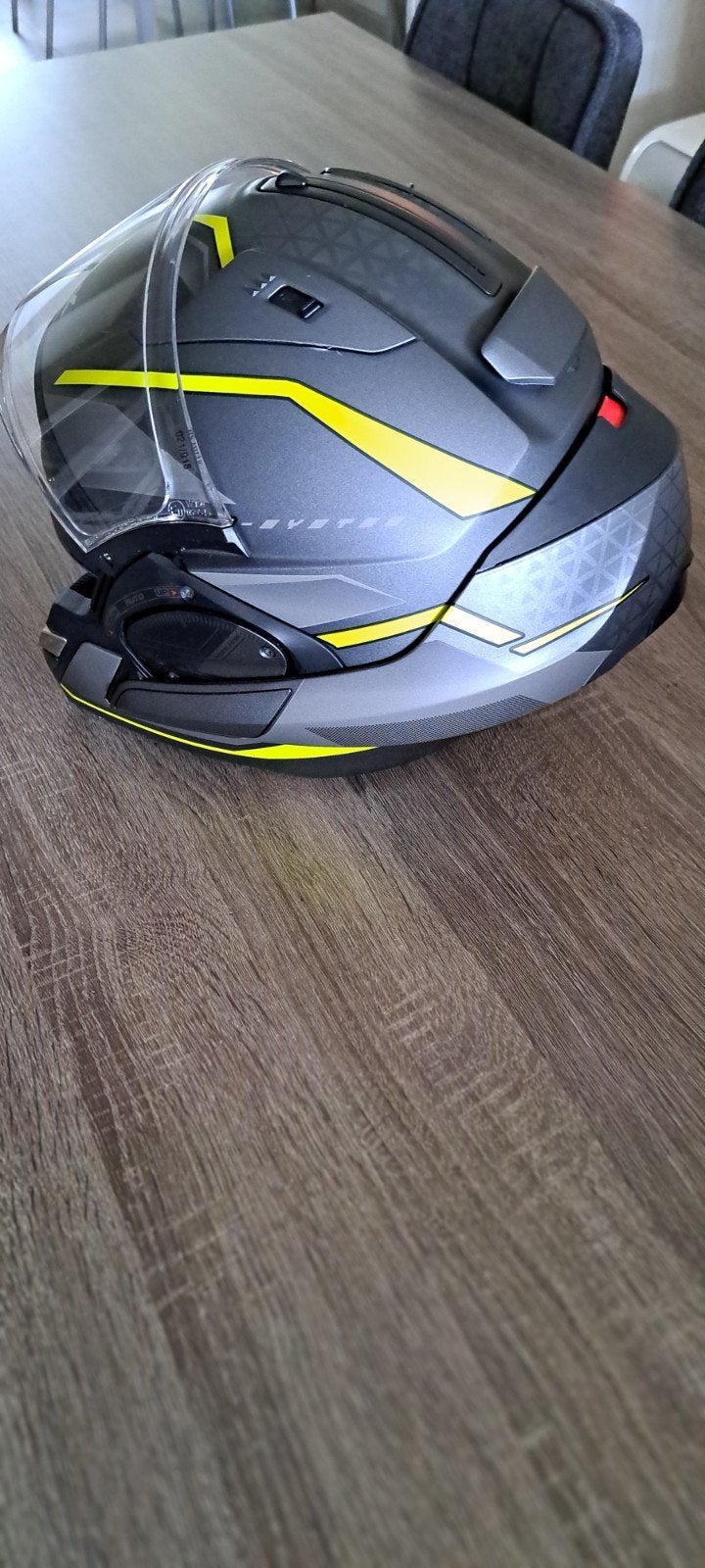 Casque Shark eVoes Yari System, Motos, Vêtements | Casques de moto, Casque système, Enlèvement