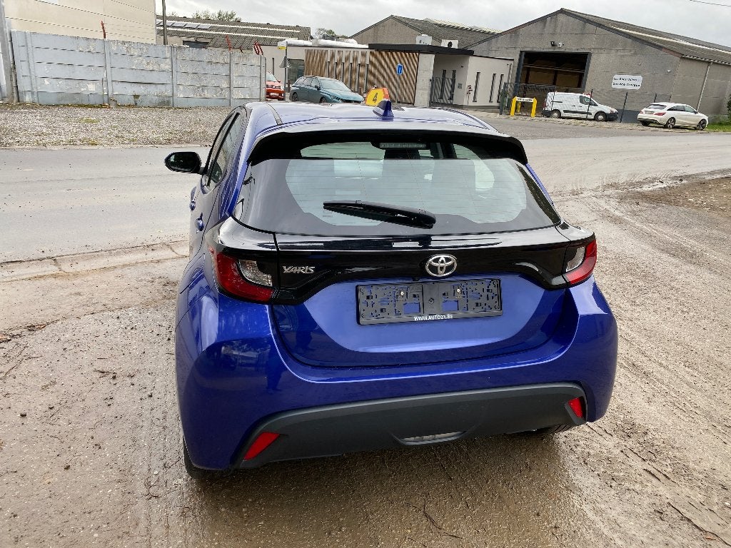 Toyota Yaris 1.5i Dual VVT-iE Dynamic, Autos, Achat, Euro 6, Entreprise, Boîte manuelle