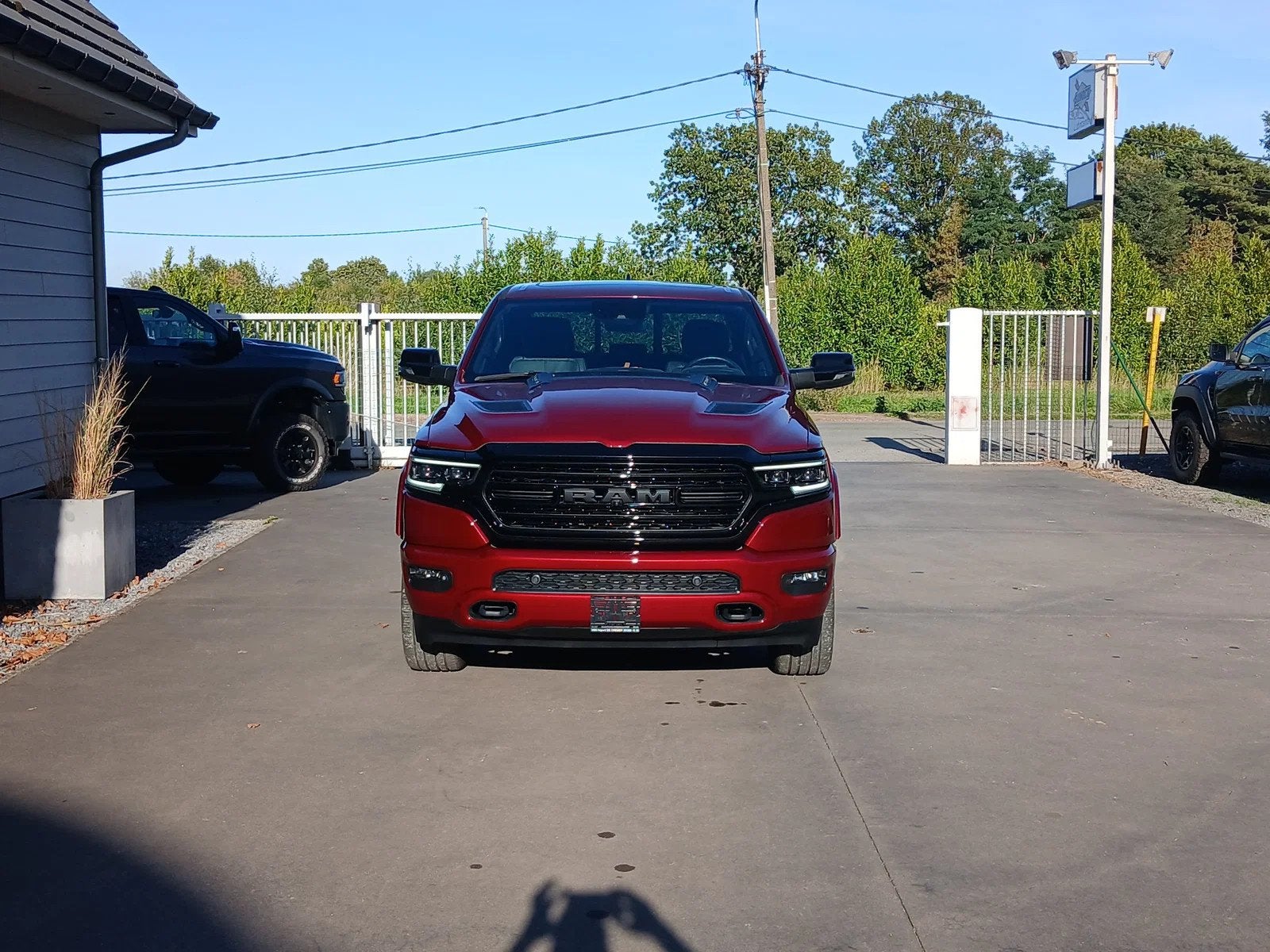 Dodge Ram RAM 1500 limited night (automatique), Autos, Volant multifonction, Cuir et Alcantara, Achat, Entreprise