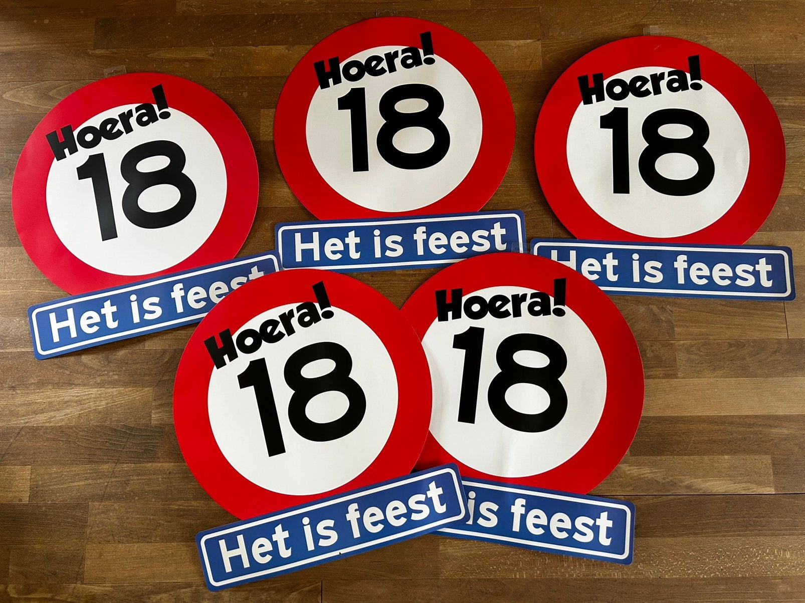 Versiering 18 jaar, Ophalen, Zo goed als nieuw, Versiering