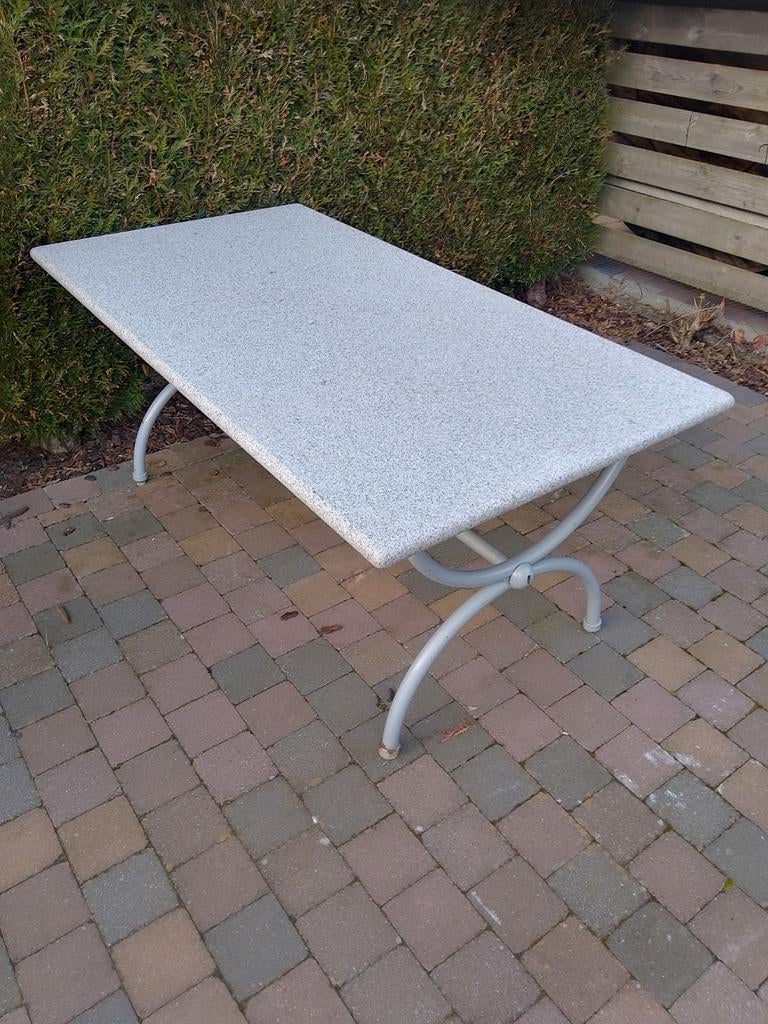 Tuintafel, Ophalen