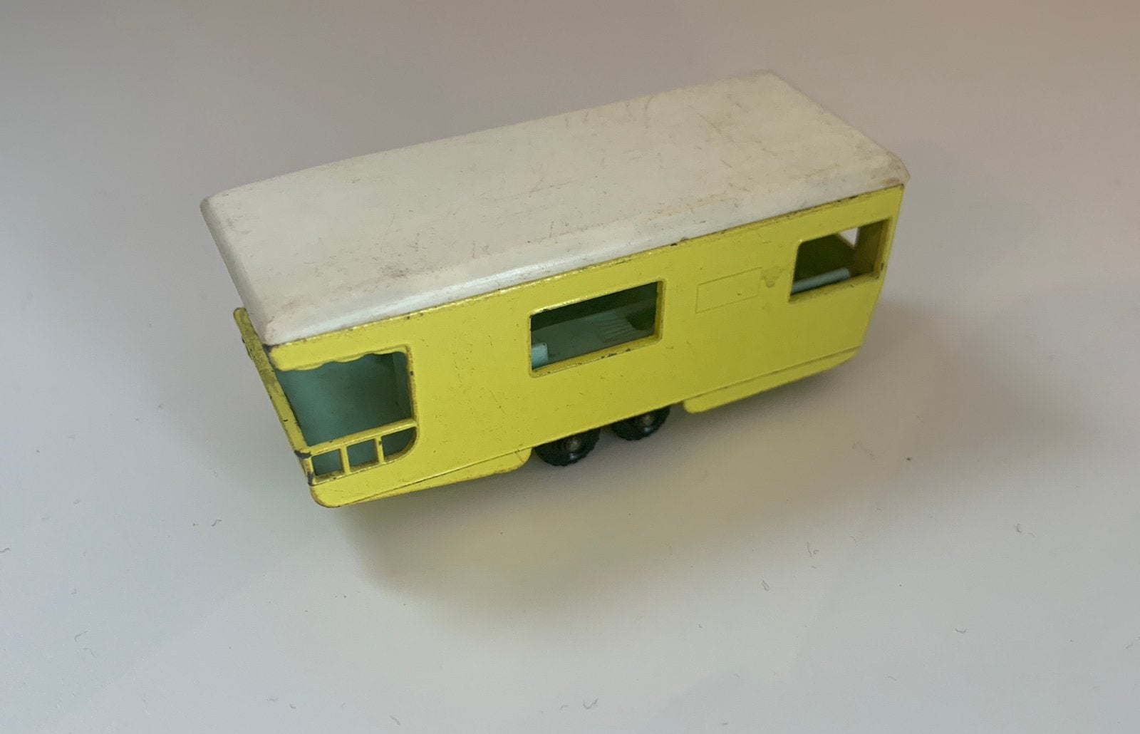 Matchbox by Lesney #23 Caravane Jaune Vintage, Enlèvement ou Envoi, Utilisé, Voiture, Lesney