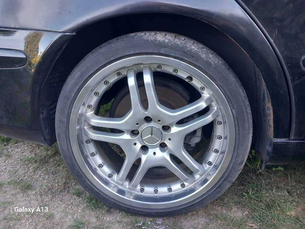 Jantes mercedes, Enlèvement