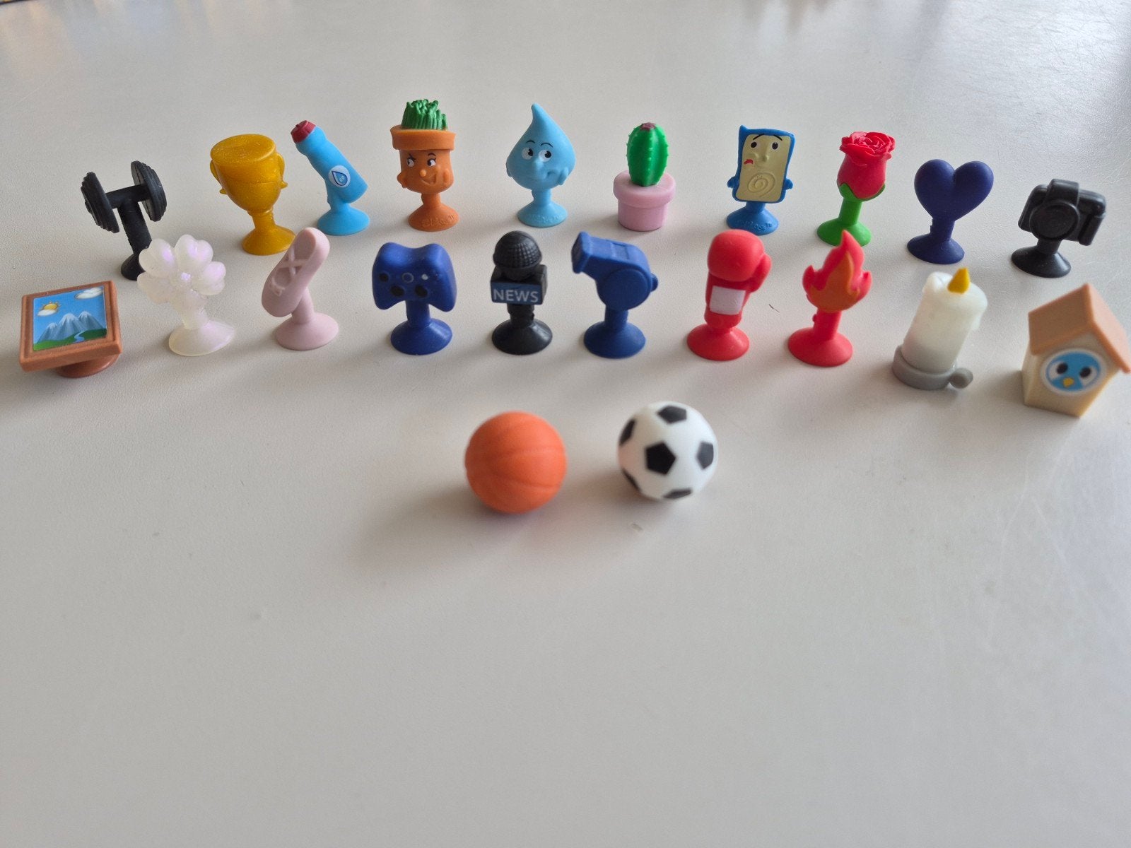 Emoji’s zuignapjes – Huis, Sport, Muziek ( Varia ), Enlèvement ou Envoi, Comme neuf