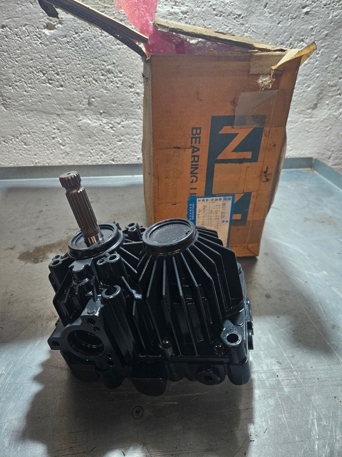 Boitier hydrostatique iseki sxg 19 et 22, Enlèvement, Neuf
