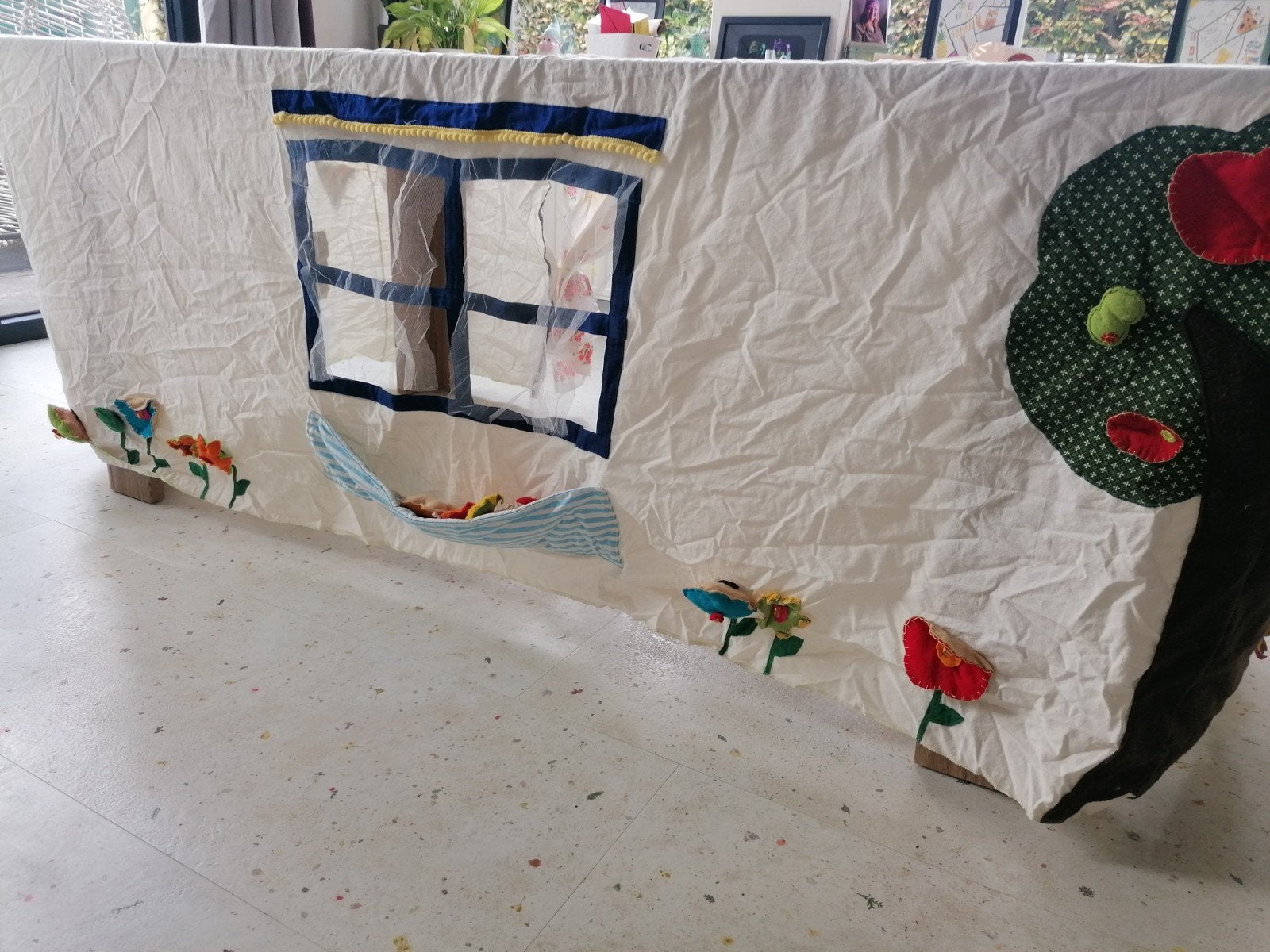 tafeltent!, Enfants & Bébés, Jouets | Tentes de jeu, Enlèvement, Utilisé