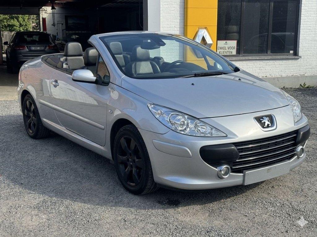 Peugeot 307 CC 2.0 Benzine Automaat 2006 174.000 km, Auto's, Peugeot, 1998 cc, Zwart, 4 cilinders, Cabriolet