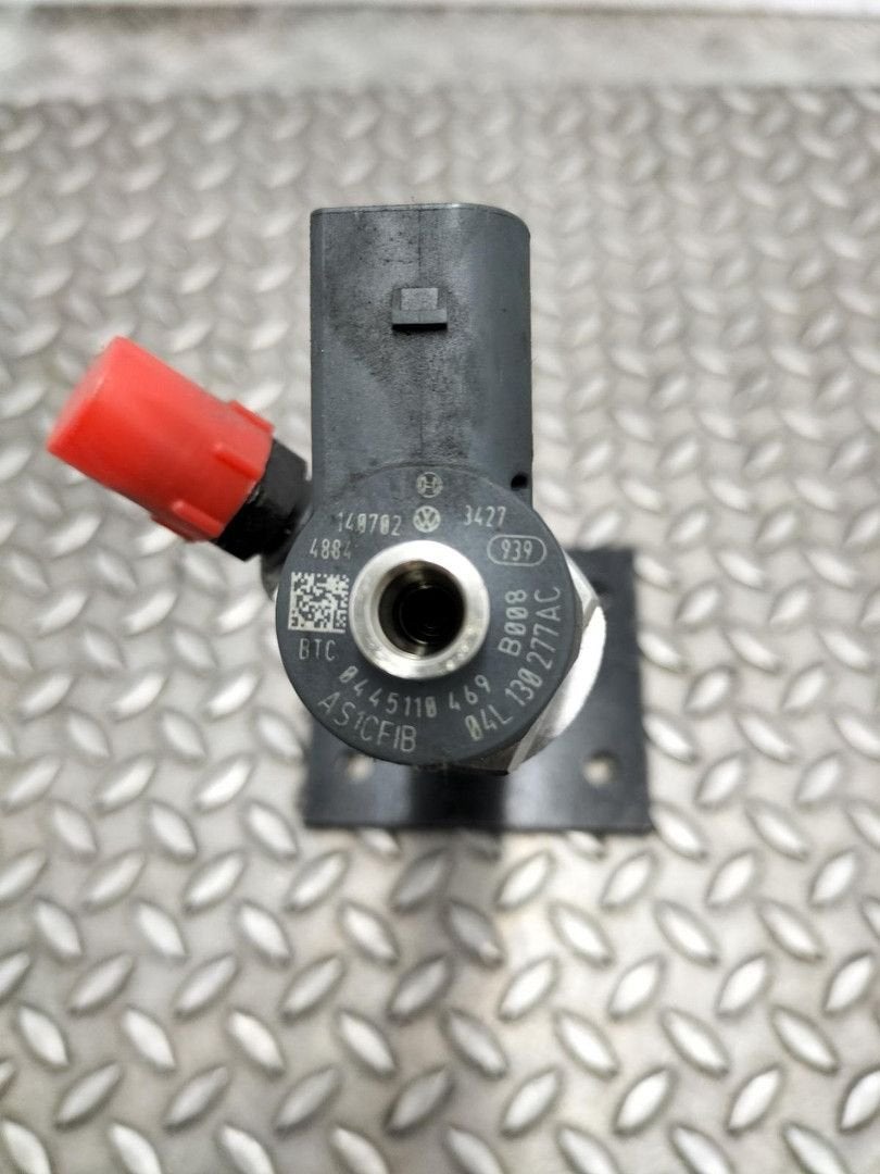 VOLKSWAGEN PASSAT BRANDSTOF INJECTOR / VERSTUIVER 04L130277A, Ophalen of Verzenden, Gebruikt, ARN erkend