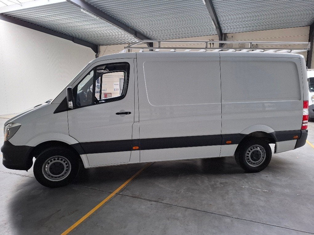 Mercedes Sprinter avec 107 000 km, Autos, Camionnettes & Utilitaires, Achat, Entreprise, Boîte manuelle, Diesel
