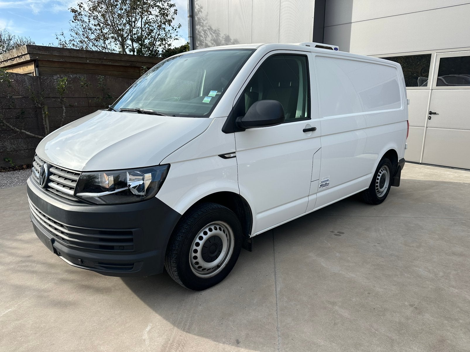 Transporteur/réfrigérateur/6 euros/86 000 km, 75 kW, Achat, Euro 6, Entreprise