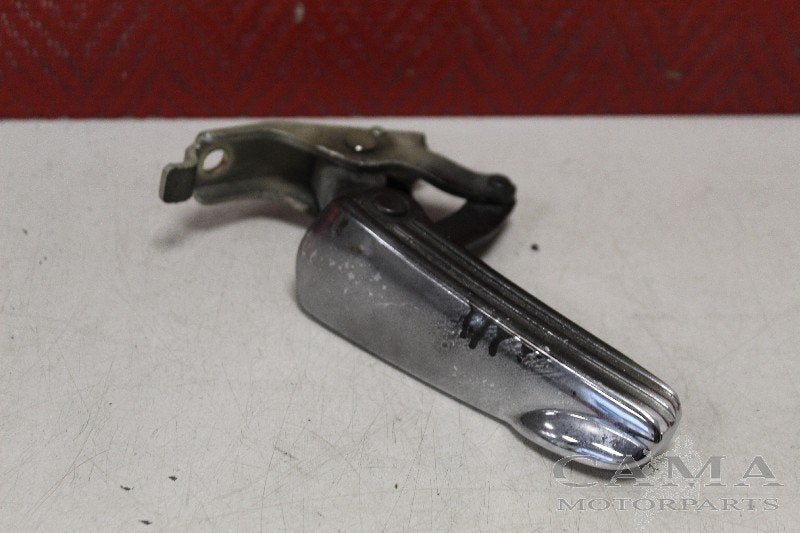 VOETSTEUN LINKS ACHTER GTS 250 i.e 2005-2013 (GTS250), Dhr. S. di Majo, Gebruikt, Info@cama-motorparts.nl, P.J. Troelstraweg 8 8
3144 CX  MAASSLUIS, NL