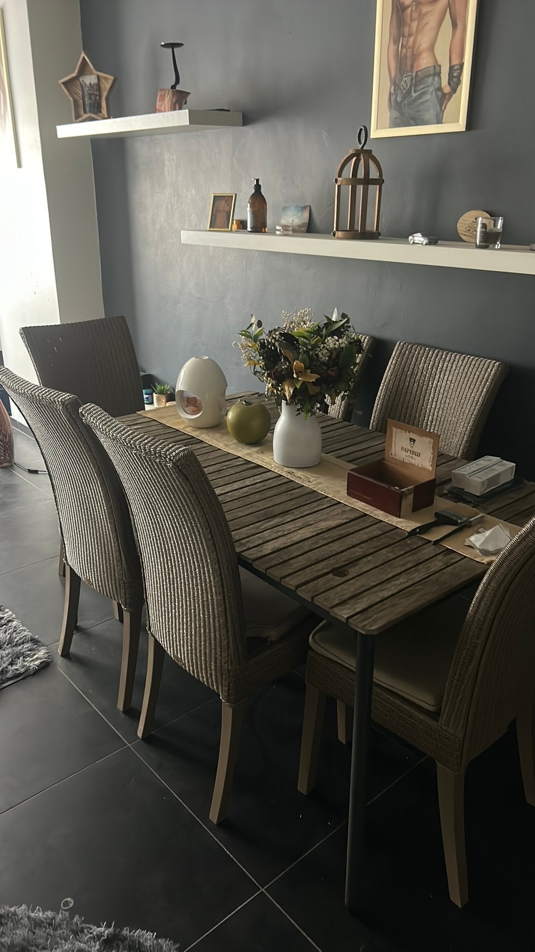 Tafel, Ophalen, Zo goed als nieuw