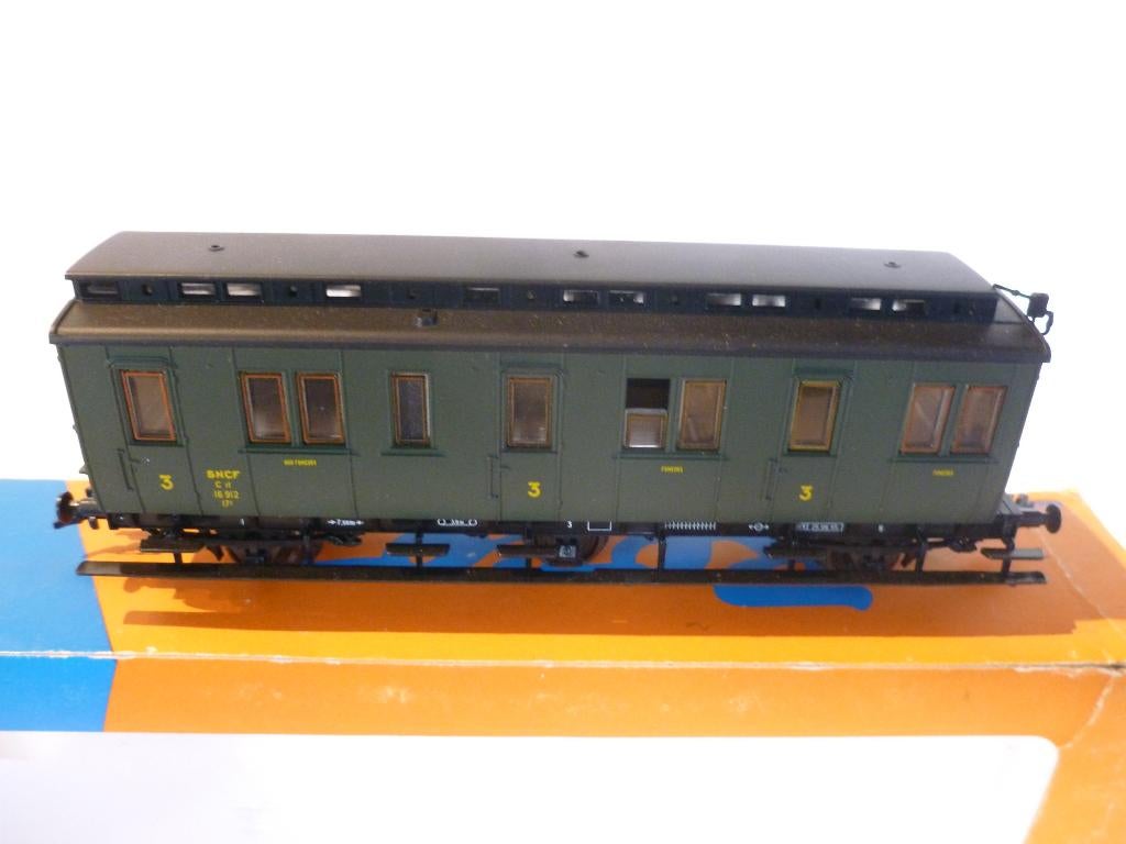 TRAINS HO, Enlèvement ou Envoi, Wagon, Comme neuf, Roco