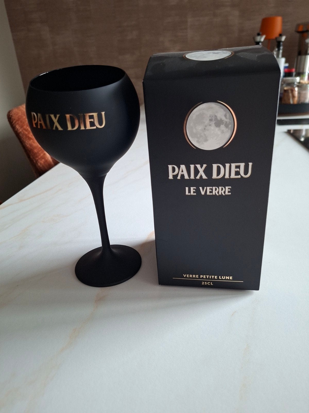 Zwart en goud vredesgoudglas 25cl in de originele doos, Ophalen of Verzenden