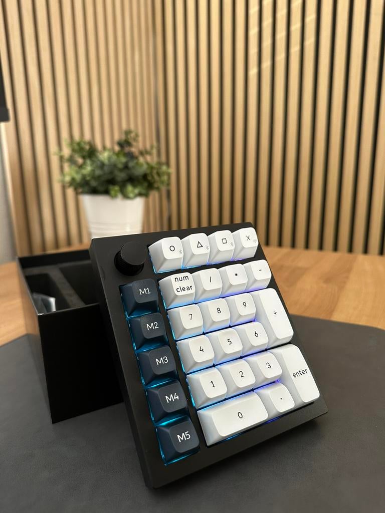 Keychron Q0 Max gloednieuw, Computers en Software, Toetsenborden, Ophalen, Gaming toetsenbord, Numeriek, Zo goed als nieuw