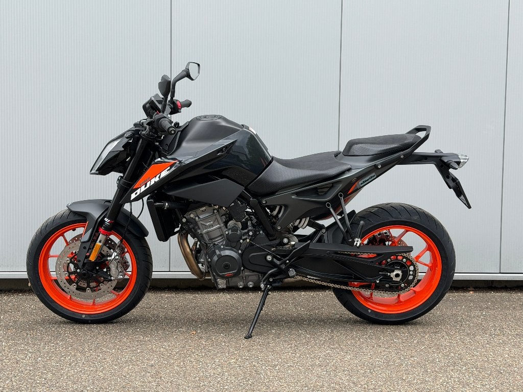 KTM Duke 790 / Techpack / Nieuw / BTW-motor / 4jaar Garantie, 2 cilinders, Nieuw, Motorrijbewijs A, Bedrijf