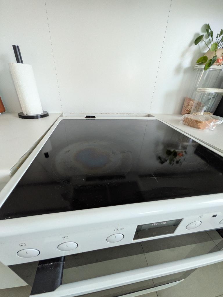 heteluchtoven met fornuis vitrokeramisch, nieuw 1050 euro, Elektronische apparatuur, Fornuizen, Ophalen, 60 cm of meer, Warmhoudplaat