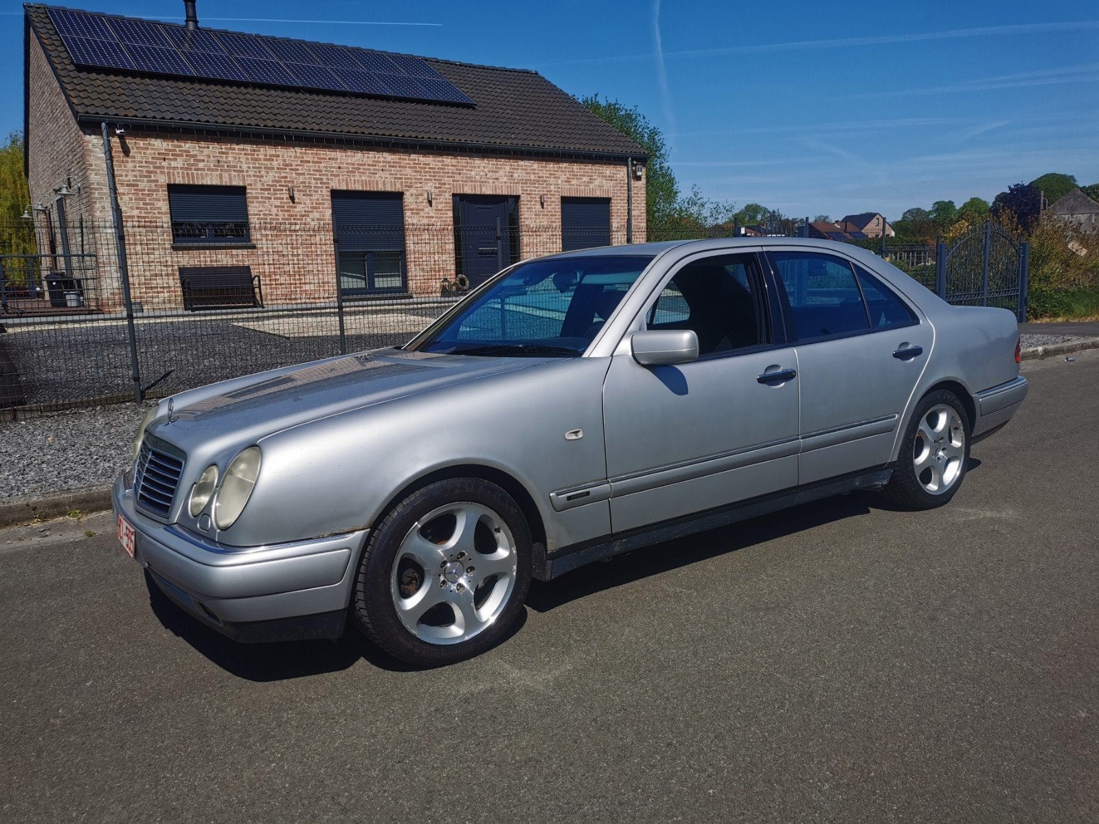 Mercedes diesel ANCÊTRE extra full E220d, Autos, Cuir, Argent ou Gris, Achat, Noir