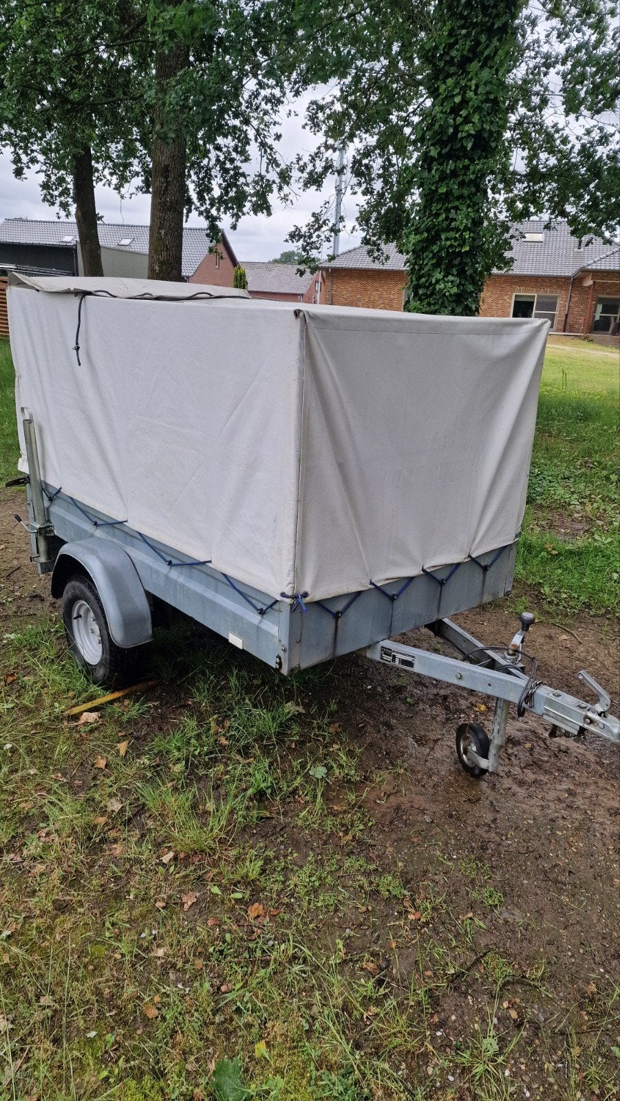 Aanhanger 750 kg. met huif, Enlèvement, Utilisé