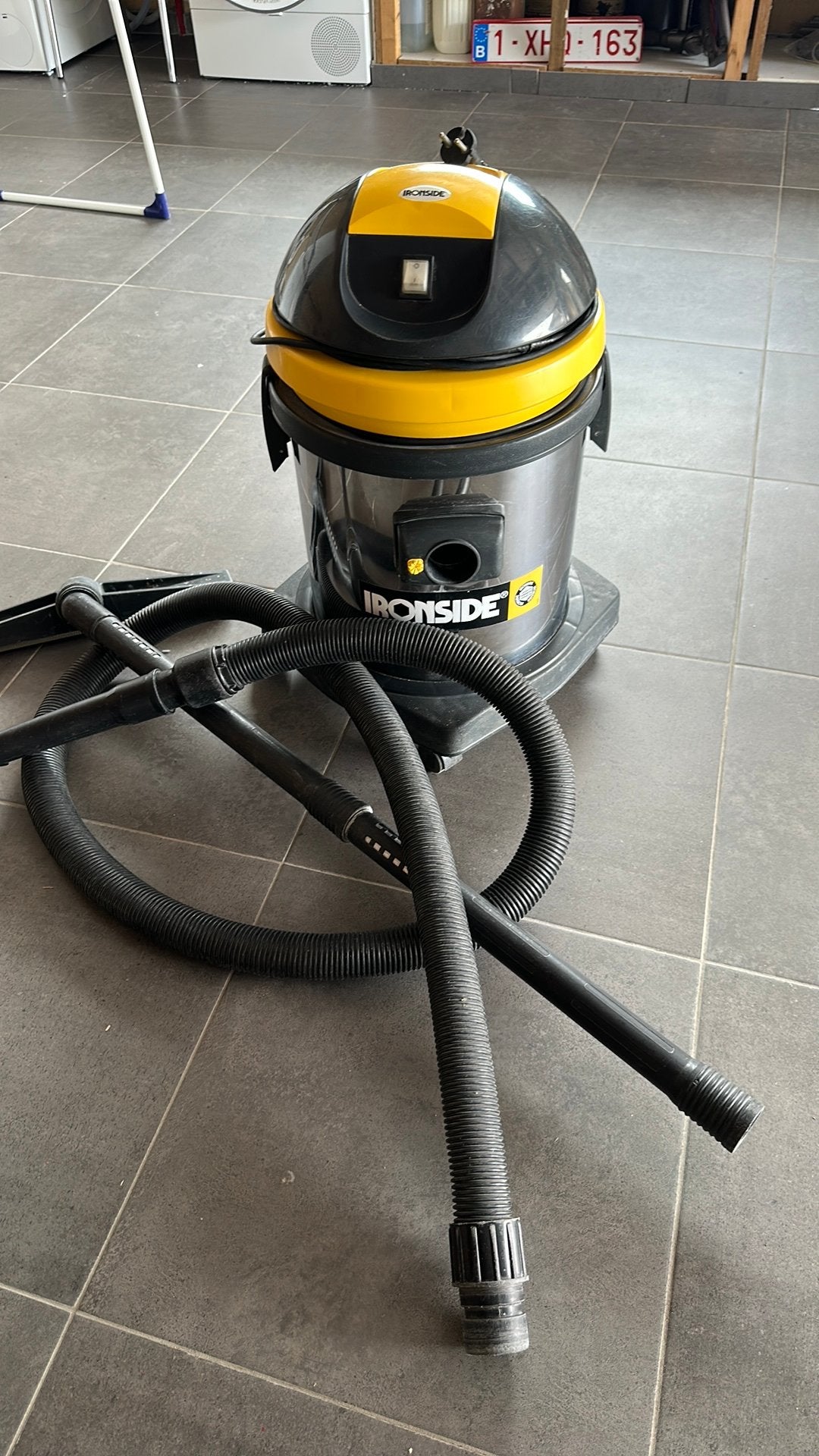 Stofzuiger voor water en stof, Doe-het-zelf en Bouw, Reinigingsmachines, Ophalen, Gebruikt, Waterstofzuiger