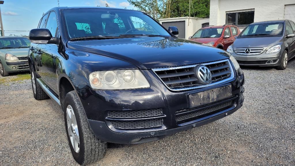 vw touareg 2.5tdi 4X4 AIRCO LEDER PDC GPS 2005, 2500 cc, Zwart, Bedrijf, Touareg