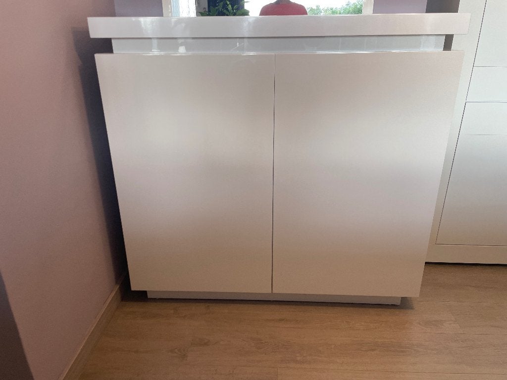Commode avec LED, Avec porte(s), 25 à 50 cm, Comme neuf, Enlèvement