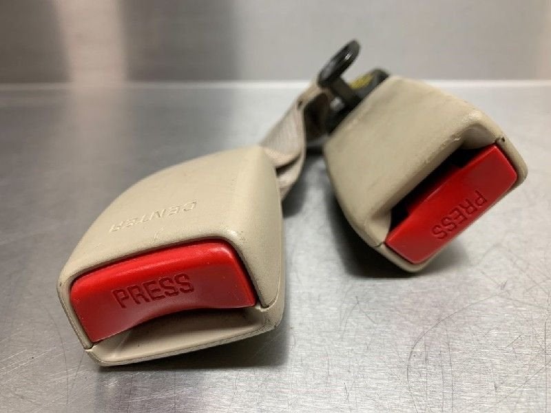 BOUCLE DE CEINTURE ARRIÈRE GAUCHE Lexus GS (..S16), Utilisé, Lexus