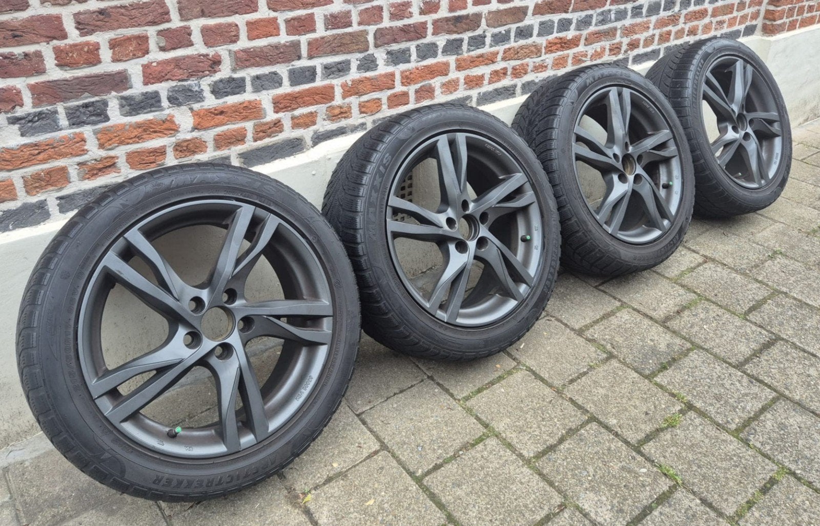 17inch velgen met banden, Auto-onderdelen, Banden en Velgen, Ophalen of Verzenden, Band(en)