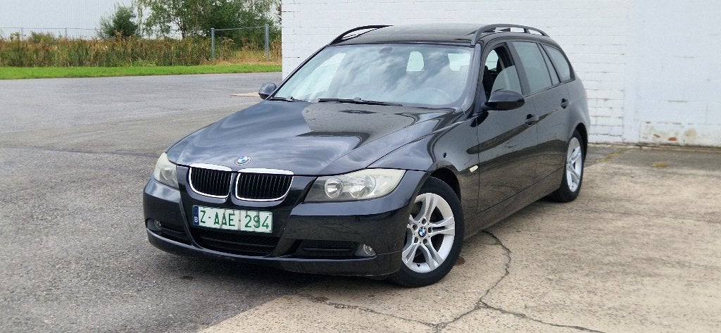 BMW 320I benzine 170pk  2008BJ., Auto's, BMW, Zwart, 4 cilinders, Zwart, Leder