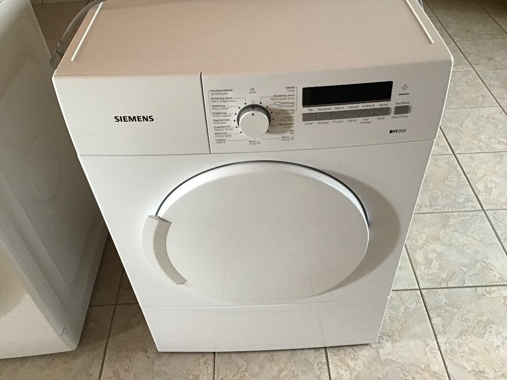 Sécheur d'échappement Siemens iQ300, Electroménager, Sèche-linge, 6 à 8 kg, Évacuation d'air, Chargeur frontal, Enlèvement