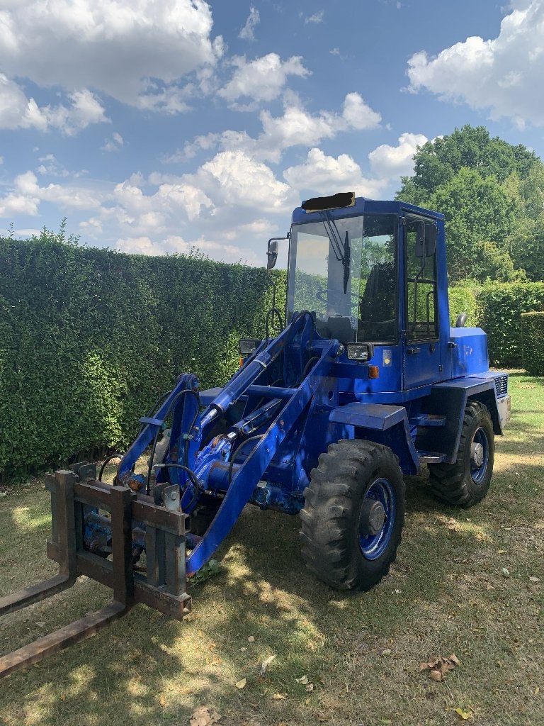 Schaeff SKL831 shovel wiellader + lepels/kantelbak/kenteken, Articles professionnels, Enlèvement, Chargeuse sur pneus ou Chouleur